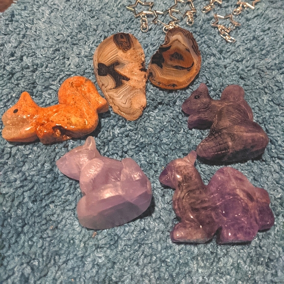 Animal Stone statues 🐿️ 🐰 🐉🐉 NEW CUTE CRITTER ALERT 🐾😻🐾😻🐾😻🐾 - Picture 2 of 4